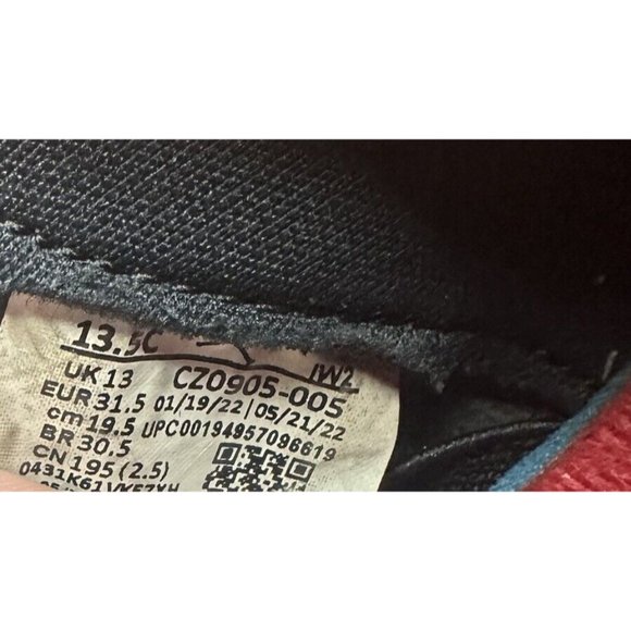 Nike Air Jordan 11 Comfort Boys Sz 13.5C Black Athletic Shoe Sneakers CZ0905-005 - Picture 11 of 11